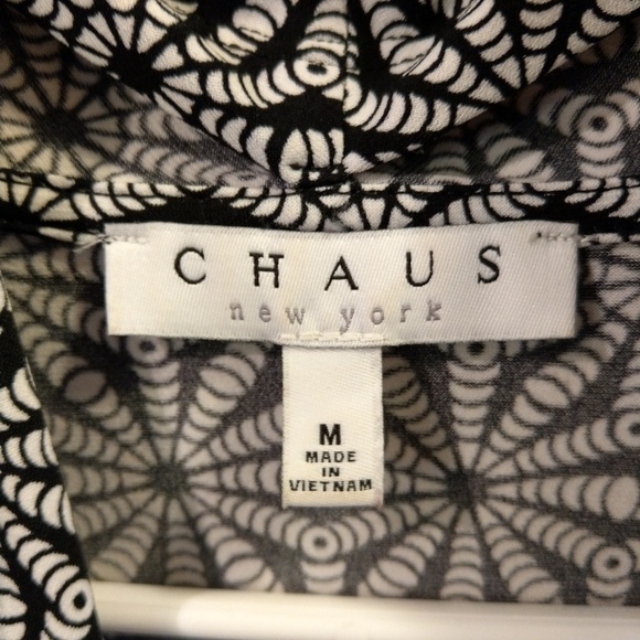 Chaus faux wrap top like new - Picture 2 of 3